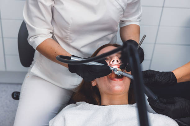 Best Cracked Tooth Emergency Dentist  in Dorr, MI